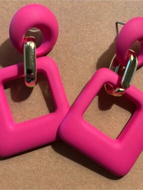 Vibrant Hot Pink Geometric Drop Earrings -